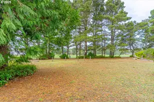 2520 S Crestline Dr, Waldport, OR 97394 - Photo 40