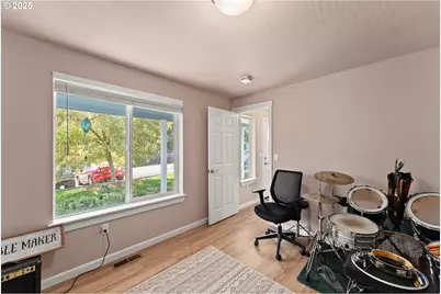 890 SE Thompson Ave, Winston, OR 97496 - Photo 14