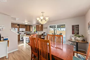 890 SE Thompson Ave, Winston, OR 97496 - Photo 12