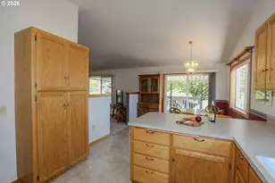 117 NW Romayo Ct, Winston, OR 97496 - Photo 18