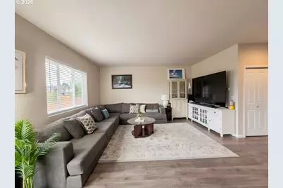 15920 SE Starling Ct, Clackamas, OR 97015 - Photo 4