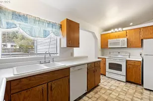 2414 Brockway Rd, Winston, OR 97496 - Photo 26