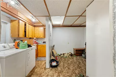 2414 Brockway Rd, Winston, OR 97496 - Photo 14