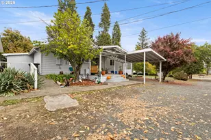 2414 Brockway Rd, Winston, OR 97496 - Photo 4