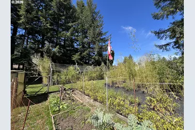 925 7th St, Brookings, OR 97415 - Photo 38