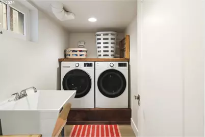 4033 NE Klickitat St, Portland, OR 97212 - Photo 36