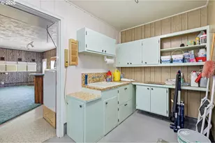 2494 38th St, Springfield, OR 97477 - Photo 26
