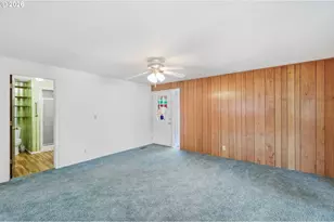2494 38th St, Springfield, OR 97477 - Photo 8