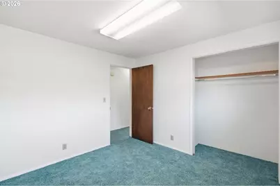 2494 38th St, Springfield, OR 97477 - Photo 14