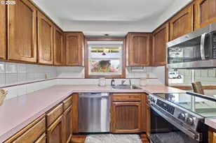 1295 N Grant, Canby, OR 97013 - Photo 8