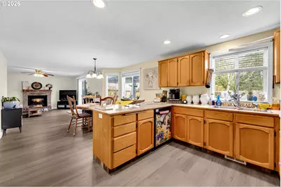 17004 SE 16th St, Vancouver, WA 98683 - Photo 4