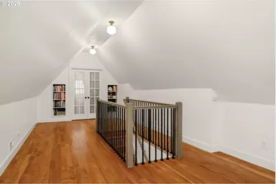 626 SW Comus Ct, Portland, OR 97219 - Photo 26