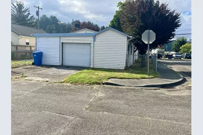 795 Laurel Ave, Reedsport, OR 97467 - Photo 34