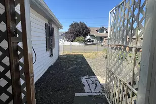 795 Laurel Ave, Reedsport, OR 97467 - Photo 24
