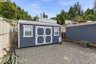 66642 E Bay Rd, North Bend, OR 97459 - Photo 10
