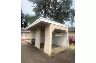 213 NW Forest St, Hillsboro, OR 97124 - Photo 2