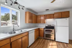 306 Pine St, Albany, OR 97321 - Photo 18