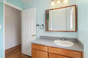 306 Pine St, Albany, OR 97321 - Photo 16