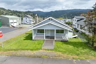 308 1st St, Garibaldi, OR 97118 - Photo 48