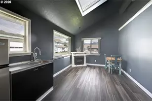 308 1st St, Garibaldi, OR 97118 - Photo 32