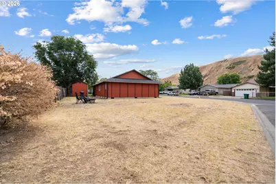 756 NW 1st Ave, Milton-Freewater, OR 97862 - Photo 24