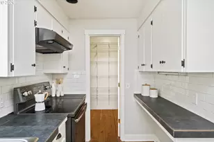 6305 N Delaware Ave, Portland, OR 97217 - Photo 10