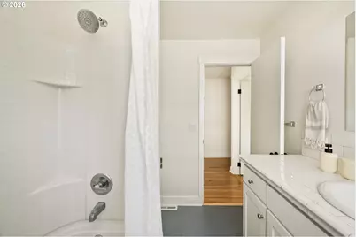 6305 N Delaware Ave, Portland, OR 97217 - Photo 16