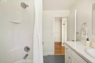 6305 N Delaware Ave, Portland, OR 97217 - Photo 16