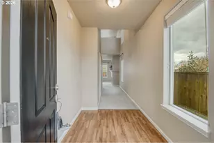 3355 SE Silver Fox Way, Hillsboro, OR 97123 - Photo 2