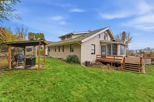 706 W B St, Rainier, OR 97048 - Photo 26