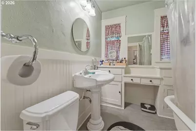 706 W B St., Rainier, OR 97048 - Photo 14