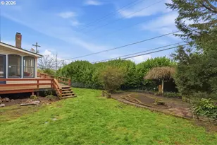 706 W B St, Rainier, OR 97048 - Photo 26