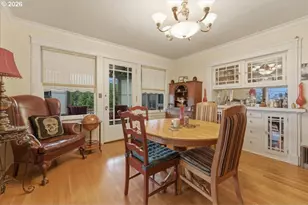706 W B St, Rainier, OR 97048 - Photo 8