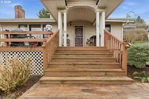 706 W B St, Rainier, OR 97048 - Photo 36