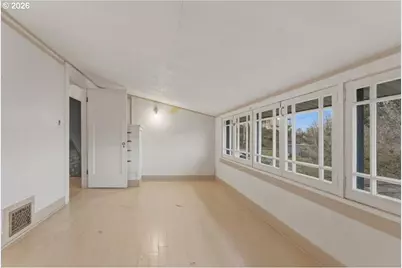 706 W B St., Rainier, OR 97048 - Photo 18