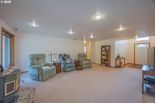 2184 13th St, Florence, OR 97439 - Photo 12