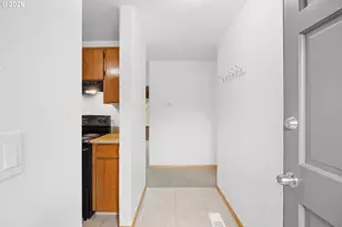 2870 SE Walnut St, Hillsboro, OR 97123 - Photo 4