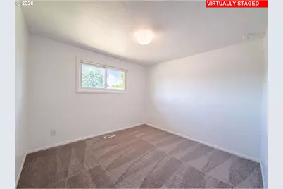 220 NE Cambridge Cir, Corvallis, OR 97330 - Photo 2