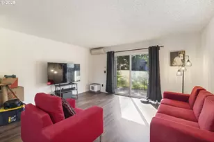 1418 NE Hogan Dr, Gresham, OR 97030 - Photo 12