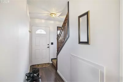 1418 NE Hogan Dr, Gresham, OR 97030 - Photo 18