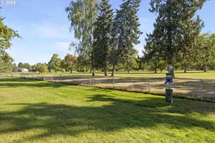 1418 NE Hogan Dr, Gresham, OR 97030 - Photo 40