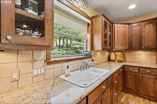 2809 Dead Indian Memorial Rd, Ashland, OR 97520 - Photo 8