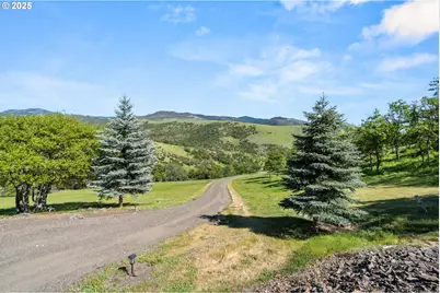 2809 Dead Indian Memorial Rd, Ashland, OR 97520 - Photo 36