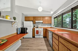 7189 SW Childs Rd, Lake Oswego, OR 97035 - Photo 12