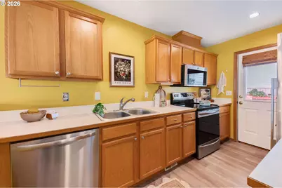 10324 NE Fargo St, Portland, OR 97220 - Photo 10