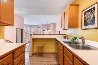 10324 NE Fargo St, Portland, OR 97220 - Photo 16