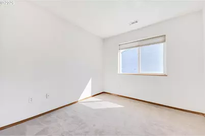 10324 NE Fargo St, Portland, OR 97220 - Photo 26