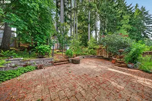 3571 Summit Sky Blvd, Eugene, OR 97405 - Photo 32