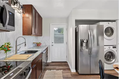 9006 SE Duke St, Portland, OR 97266 - Photo 12