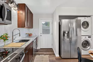 9006 SE Duke St, Portland, OR 97266 - Photo 12